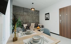Apartament Charlie, F211
